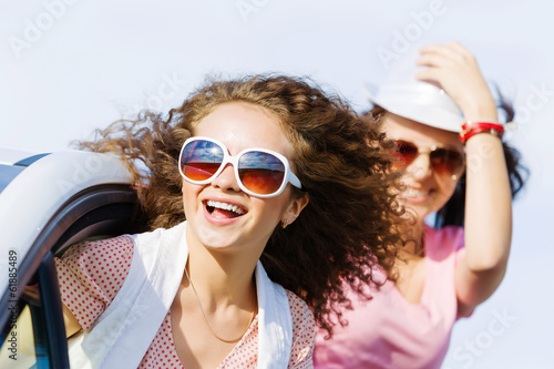 Photo: Women in car Women in car