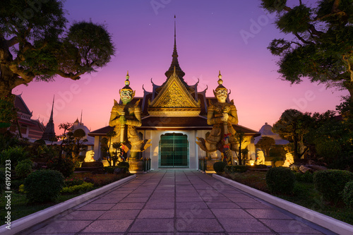 Photo: Wat Arun (Temple de l'Aube), Bangkok, Thaïlande Wat Arun (Temple de l'Aube), Bangkok, Thaïlande