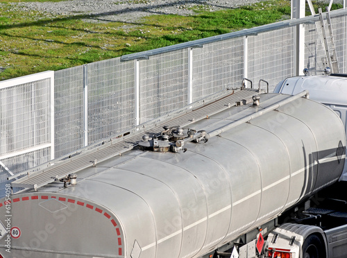Photo: truck trailer truck trailer