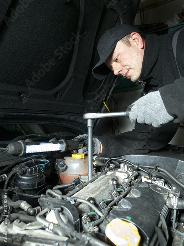 Photo: Glow plug replacement Glow plug replacement