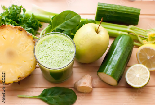 Photo: healthy green detox juice healthy green detox juice