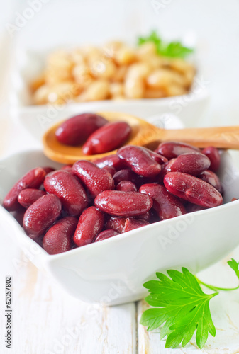 Photo: red and white beans red and white beans