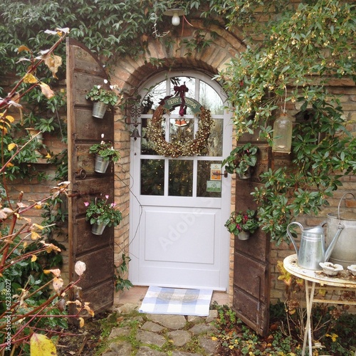 Instant Collection: ingresso in campagna ingresso in campagna