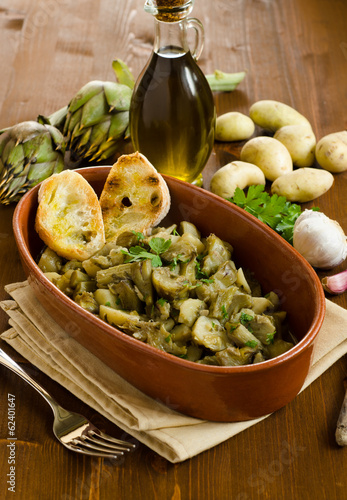 Photo: Stufato di carciofi e patate, Cucina Sarda Stufato di carciofi e patate, Cucina Sarda
