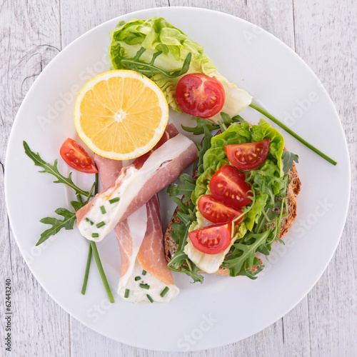 Photo: vegetable and ham rolled with cheese vegetable and ham rolled with cheese
