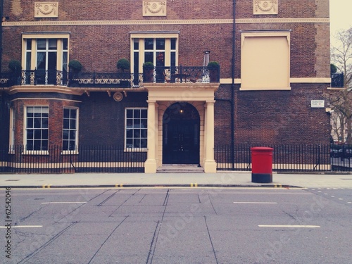 Instant Collection: London / Haus London / Haus