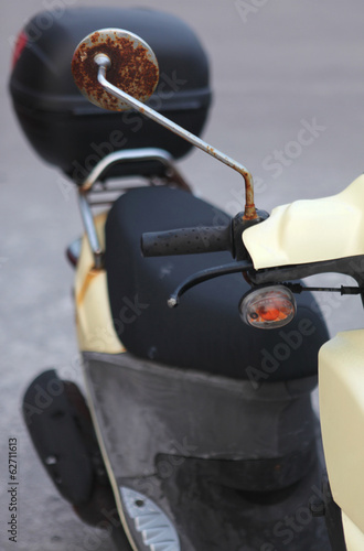 Photo: rusty bike rusty bike