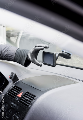 Photo: Deutschland, NRW, Einbruch in Auto und stehlen Navi -System Deutschland, NRW, Einbruch in Auto und stehlen Navi -System