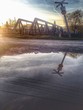 eisenbahn brücke und wasser reflektion eisenbahn brücke und wasser reflektion