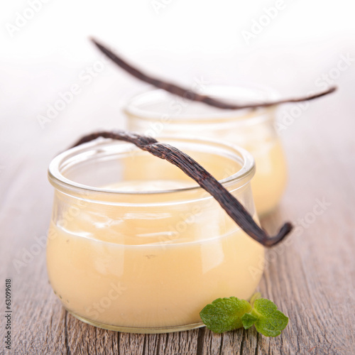 Photo: vanilla cream dessert vanilla cream dessert