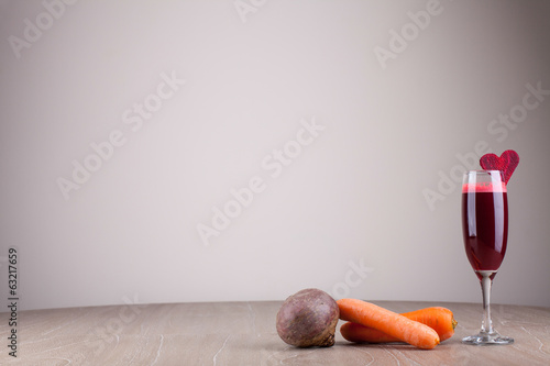 Photo: beet and carrot juice beet and carrot juice