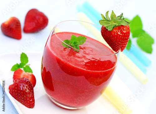 Photo: Erdbeeren, Smoothie Erdbeeren, Smoothie