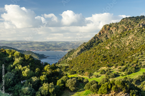 Photo: Sardegna, panorama sul Lago Mulargia Sardegna, panorama sul Lago Mulargia