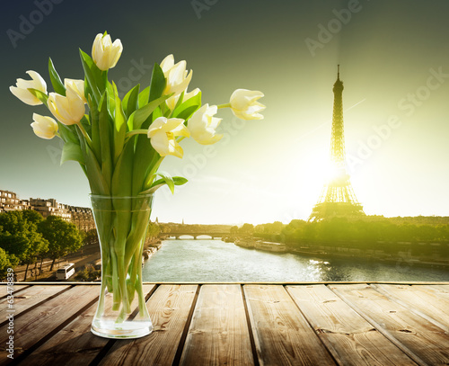 Photo: tulip flowers and Eiffel tower, Paris tulip flowers and Eiffel tower, Paris