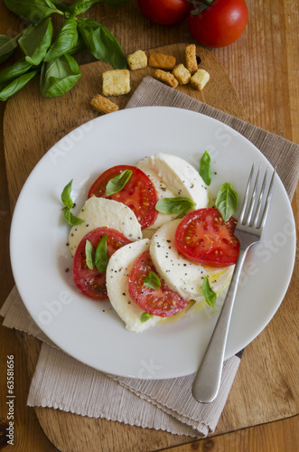 Photo: Insalata Caprese Insalata Caprese