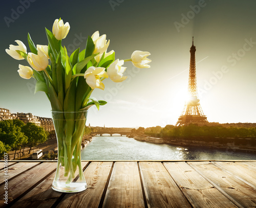 Photo: tulip flowers and Eiffel tower, Paris tulip flowers and Eiffel tower, Paris
