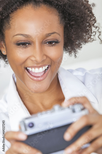 Photo: African American Girl Woman Taking Selfie Picture African American Girl Woman Taking Selfie Picture