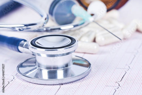 Photo: elements of medicine and health, pills and stethoscope elements of medicine and health, pills and stethoscope