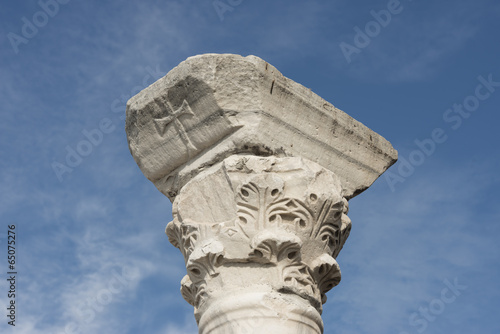 Photo: Closeup of column capital of early Christian basilica, Chersones Closeup of column capital of early Christian basilica, Chersones