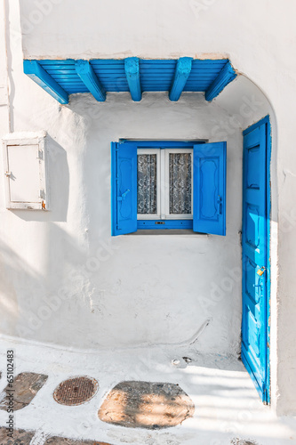 Fototapeta Tiny typical house in Mykonos