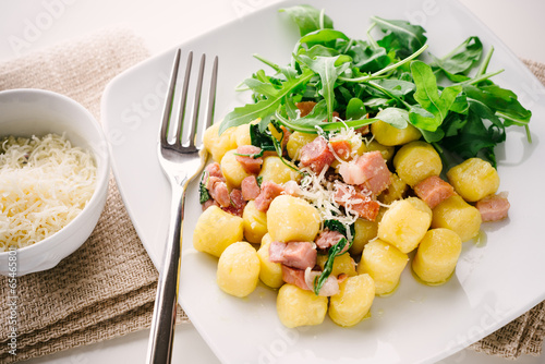 Photo: Gnocchi with bacon and arugula Gnocchi with bacon and arugula