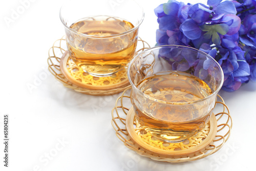 Photo: Japanese barley tea and hydrangea Japanese barley tea and hydrangea