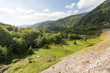Digue du lac en montagne Digue du lac en montagne