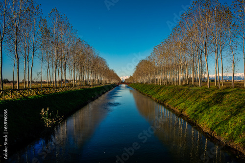 Photo: Canale Cavur a Galliate Canale Cavur a Galliate