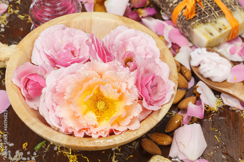 Photo: Rose petal bath Rose petal bath