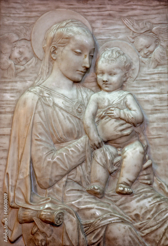 Photo: Veinna - Relief of Madonna in Minoriten church Veinna - Relief of Madonna in Minoriten church