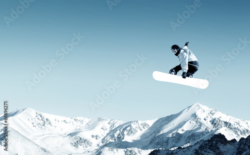 Photo: Snowboarding Snowboarding