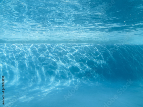 Photo: Swimming Pool Underwater Ledge Swimming Pool Underwater Ledge