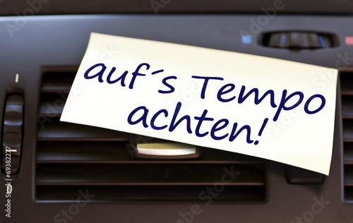 Photo: aufs Tempo achten aufs Tempo achten