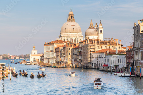 Grand Canal and Basilica of Santa Maria della Salute at sunset i