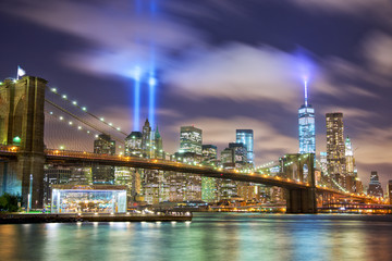 Manhattan skyline with Brooklyn Bridge and the Towers of Lights in New York