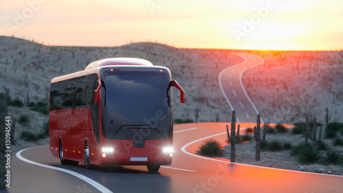 Zdjęcie XXL turystyczny czerwony autobus na autostradzie. Szybka jazda. realistyczne renderowanie 3d.