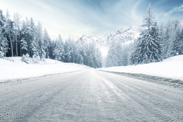 winter road and cold day 