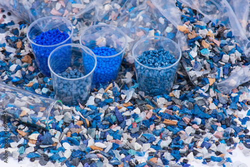 Fotoobraz na płótnie Plastikowy kubek do przeprasowywania i plastikowa torebka