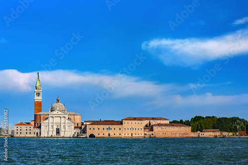 Plakat Włochy. Wenecja. Pejzaż Bazyliki San Giorgio Maggiore, XVI wieczny kościół benedyktyński. Wenecja i jej laguna znajdują się na Liście Światowego Dziedzictwa UNESCO