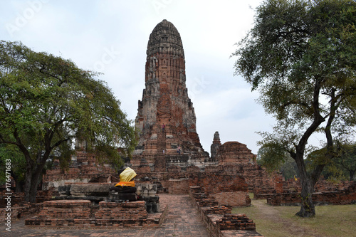 Fotoobraz na płótnie Widok wokoło Ayutthaya Dziejowego parka, Tajlandia. To światowe dziedzictwo UNESCO, wypełnione świątyniami i posągami Buddy