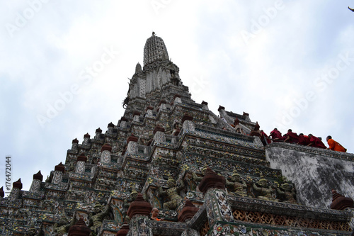 Fotoobraz na płótnie Widok wokoło świątyni świt w Bangkok, Tajlandia (Wat Arun)