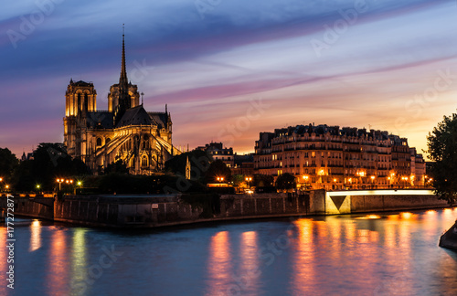 Notre dame de Paris, nuit