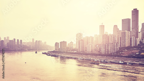 Zdjęcie XXL Chongqing nabrzeże przy zmierzchem, koloru tonowanie stosować, Chiny.