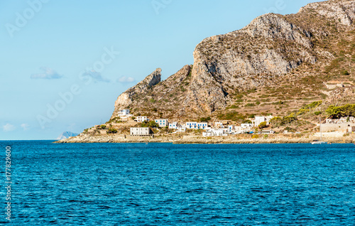 Fotoobraz na płótnie Widok Levanzo wyspa w morzu śródziemnomorskim za zachód od Sicily, Trapani, Włochy