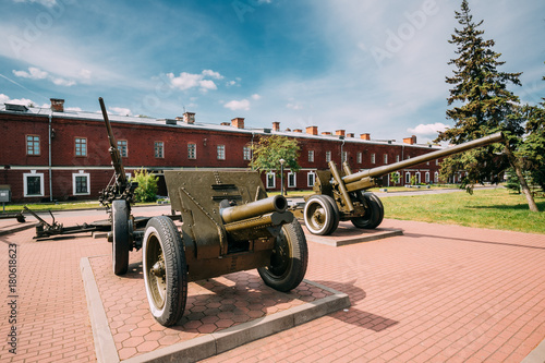 Zdjęcie XXL Brest, Białoruś. Old Armon In Memorial Complex Brest Hero Fortress