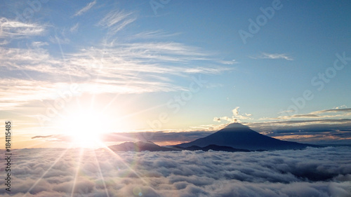 Colección Instant: 富士山と日の出と雲海 富士山と日の出と雲海