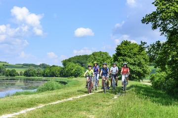 Radtour mit drei Generationen