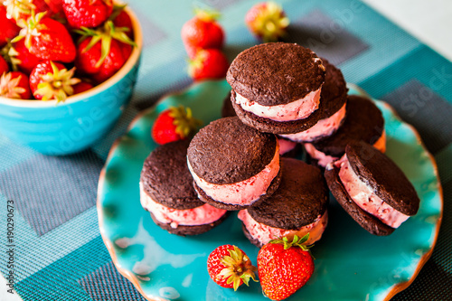 Plakat Stacked Homemade Strawberry Lody Kanapki, Chocolate Cookies, Bowl of Strawberries