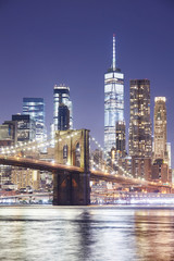 Brooklyn Bridge and Manhattan skyline at night, New York City, USA.