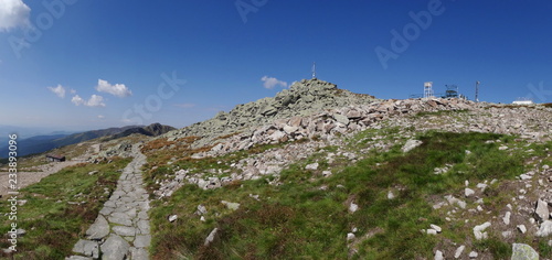 Zdjęcie XXL Widok od góry Chopok w słonecznym dniu, ośrodek narciarski Jasna, Niski Tatras park narodowy, Sistani